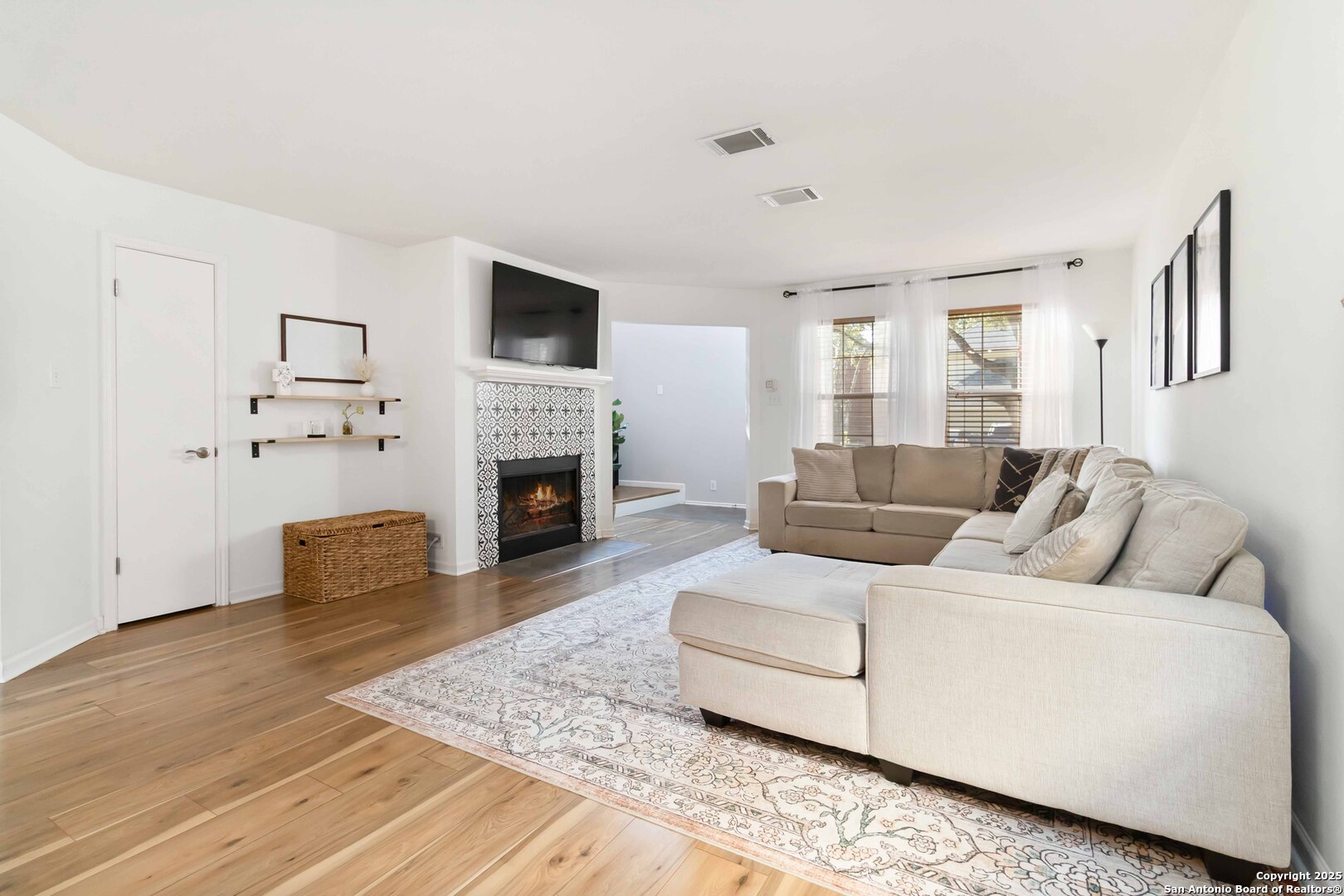 9435 Fairpoint