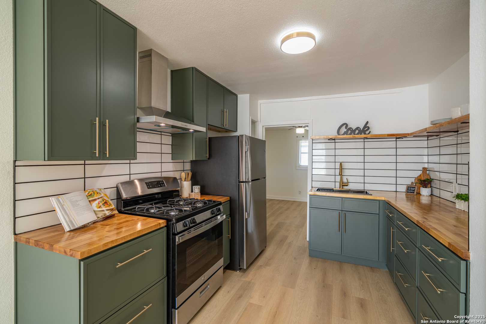 1207 W GERALD A