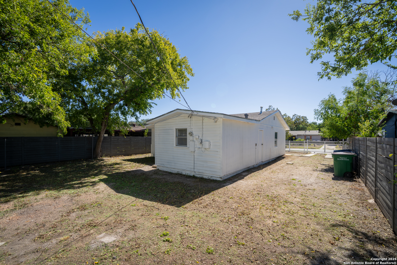 1207 W GERALD A