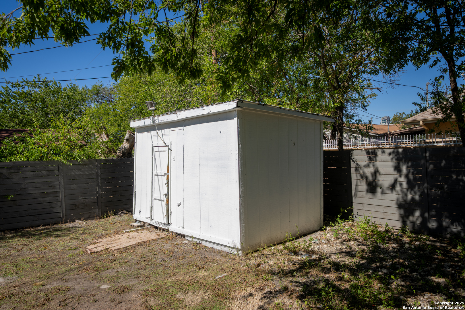 1207 W GERALD A