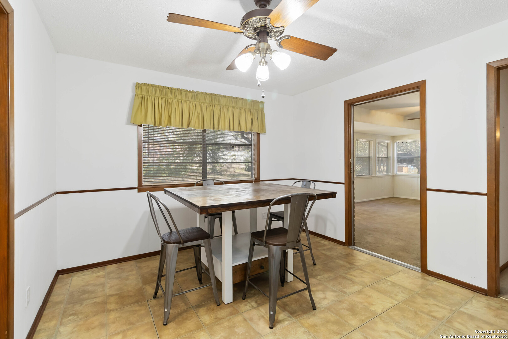 616 Ridgecrest