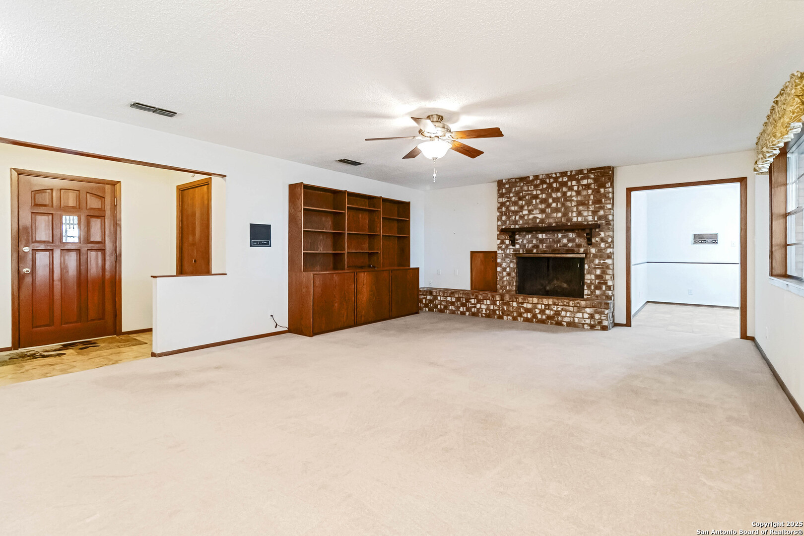 616 Ridgecrest