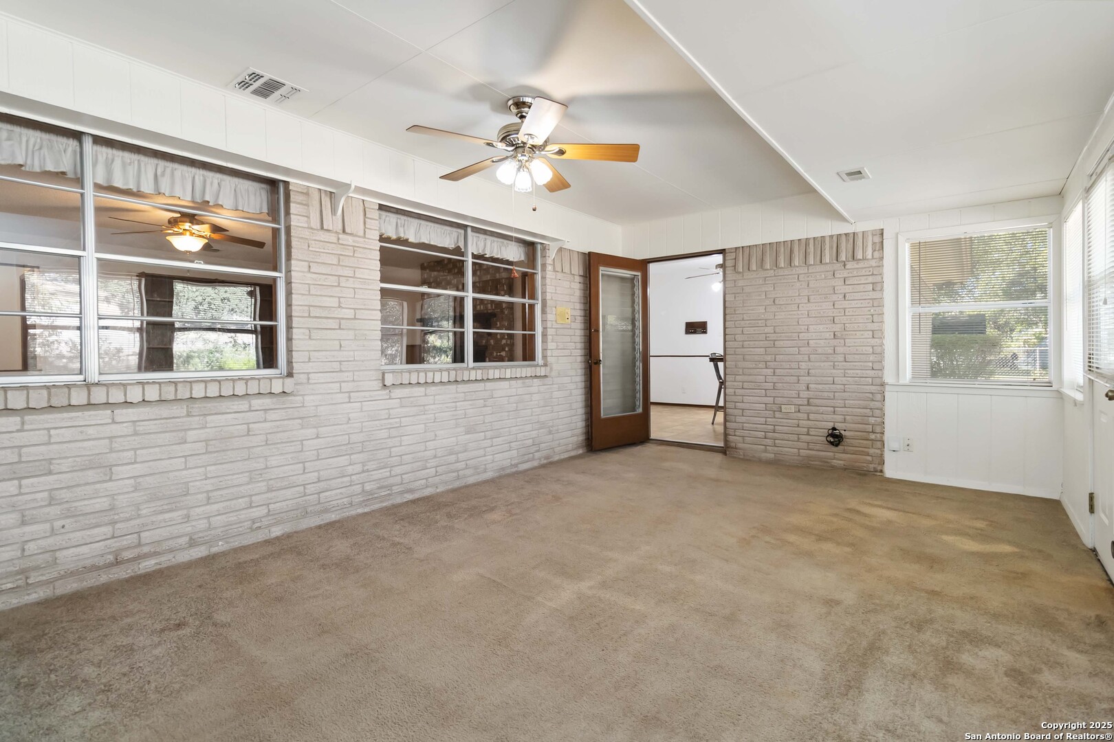 616 Ridgecrest