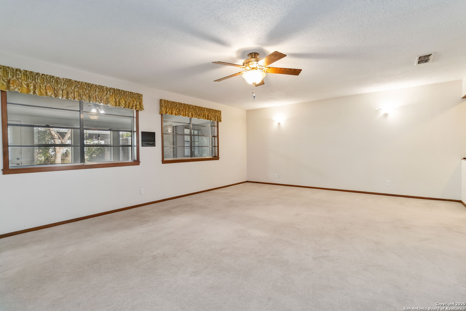 616 Ridgecrest