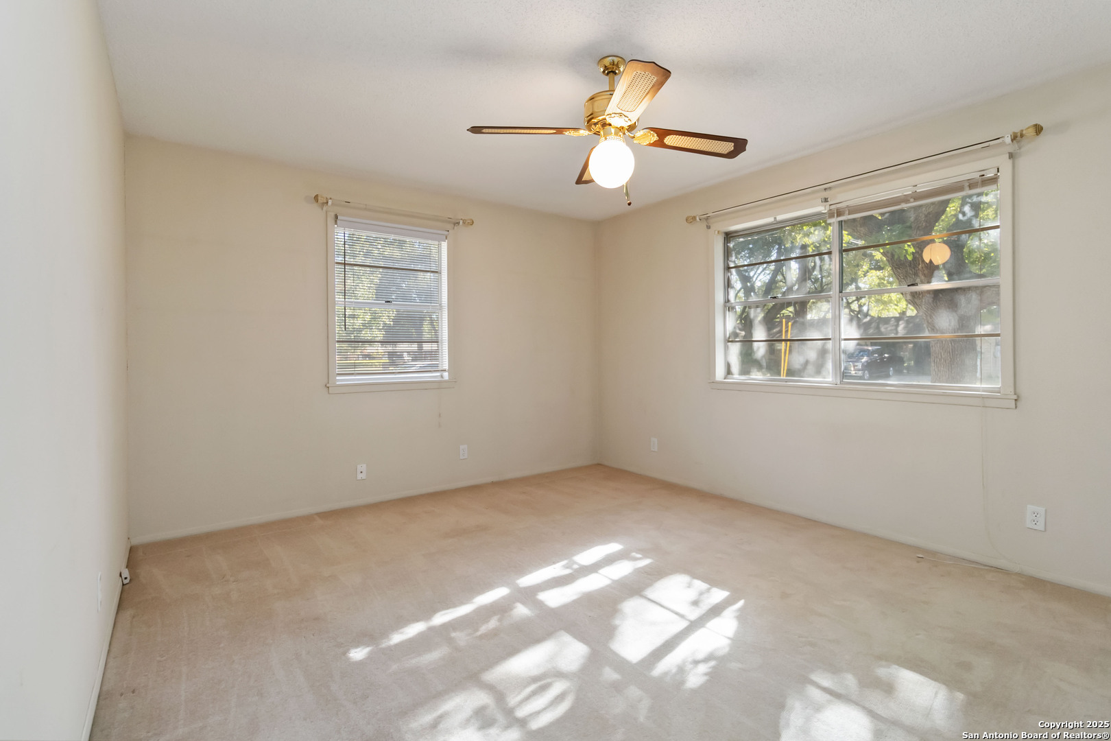 616 Ridgecrest