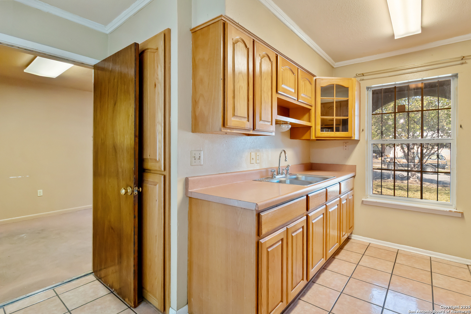 6034 topcroft