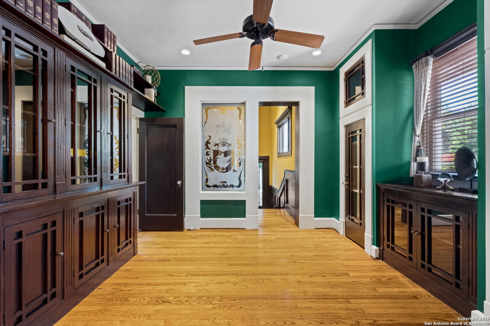 308 W Summit Ave
