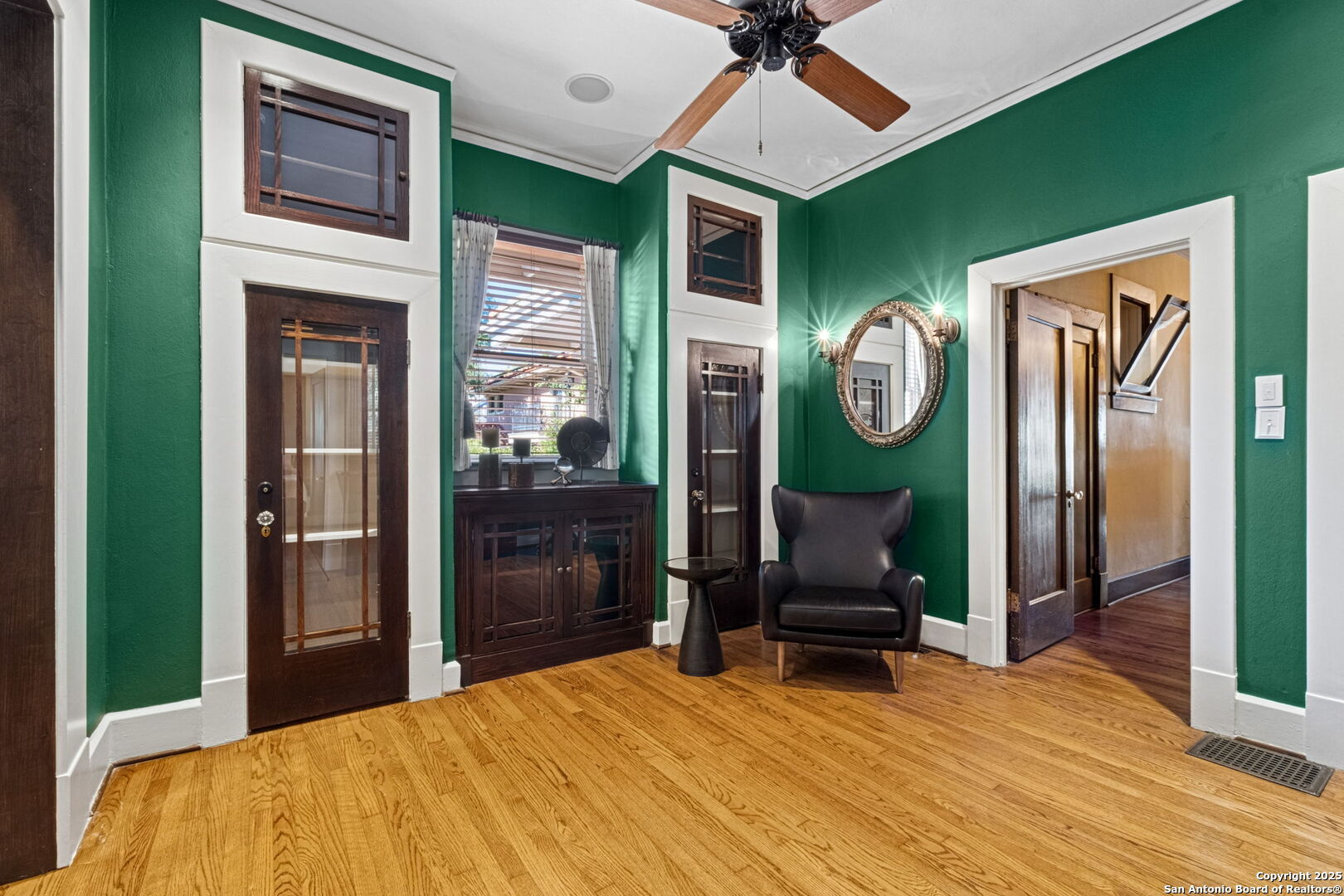 308 W Summit Ave