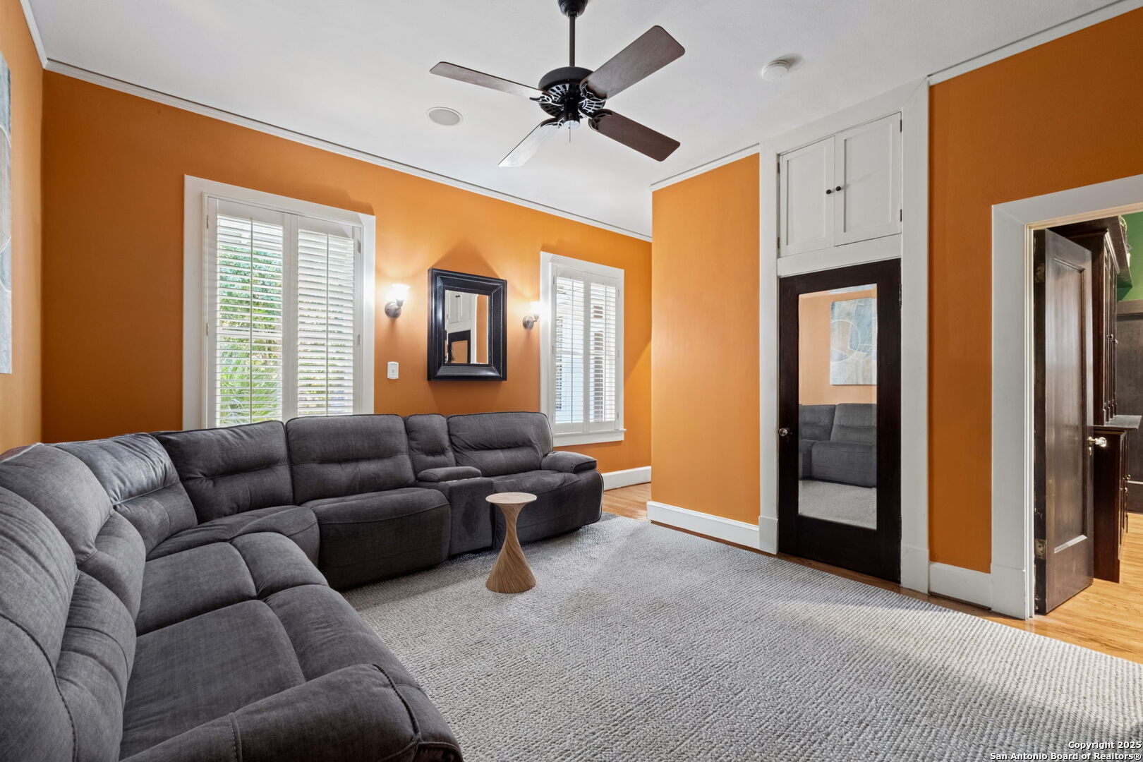 308 W Summit Ave