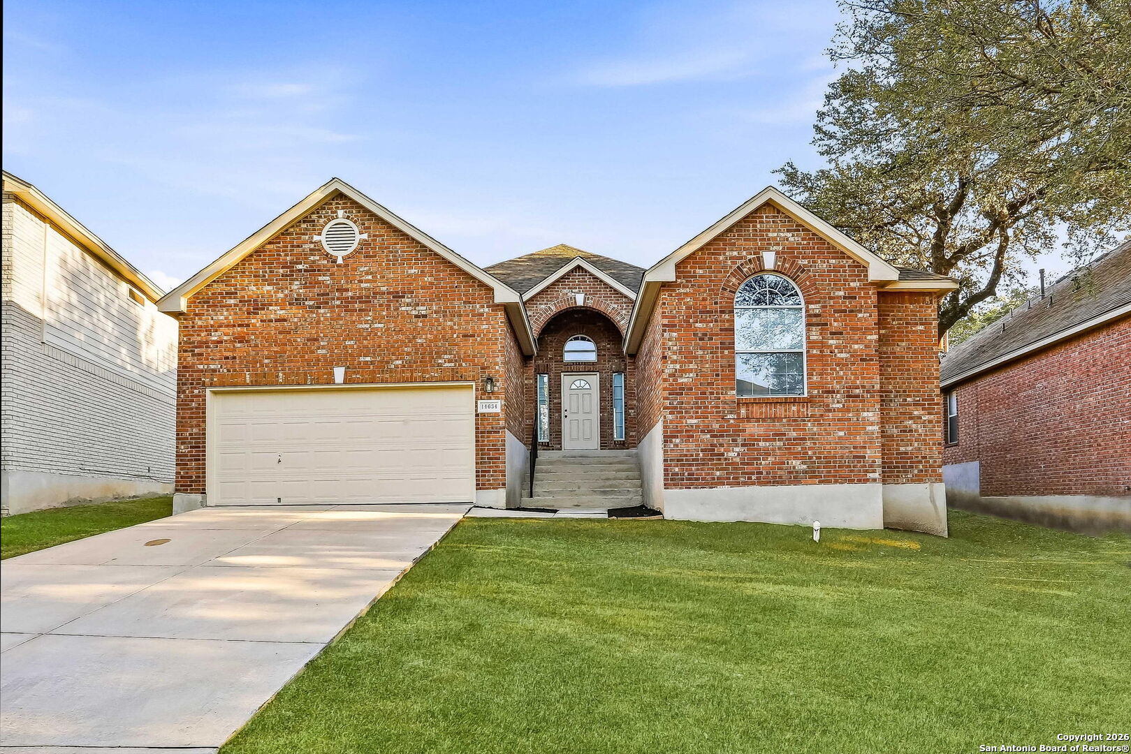 14634 Triple Crown