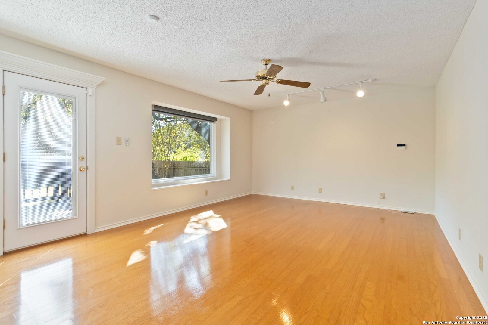 27014 Rocky Hollow