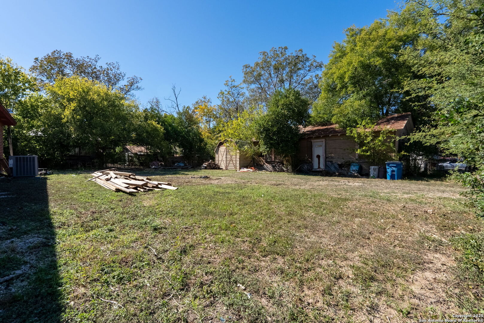 135 N Plum Ave