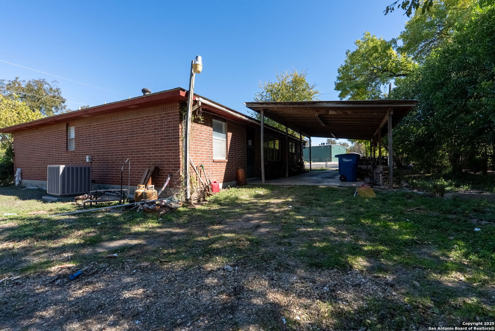135 N Plum Ave