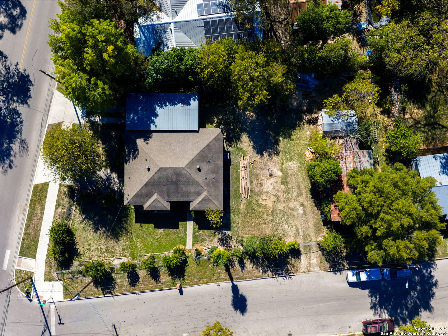 135 N Plum Ave