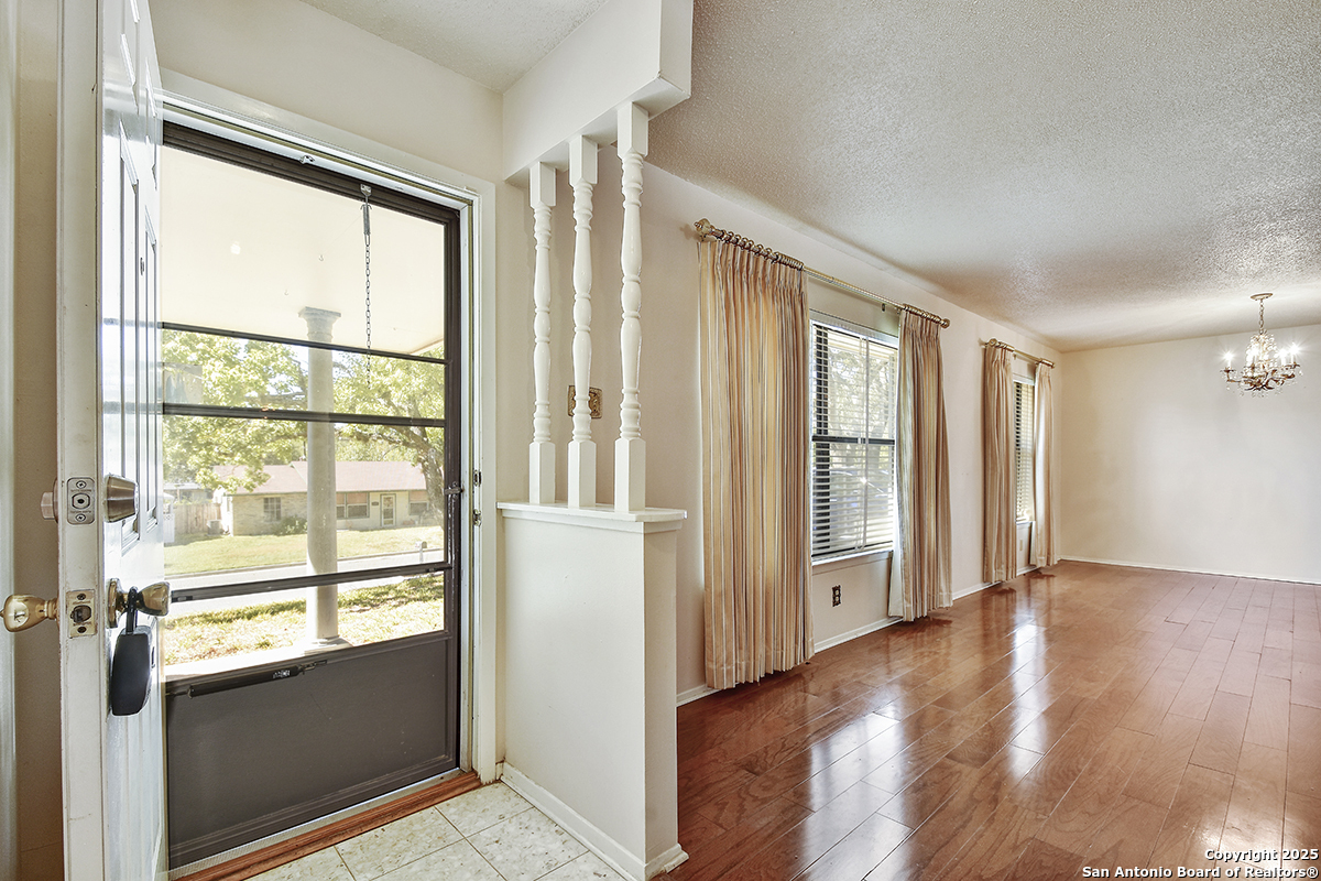 323 Shin Oak