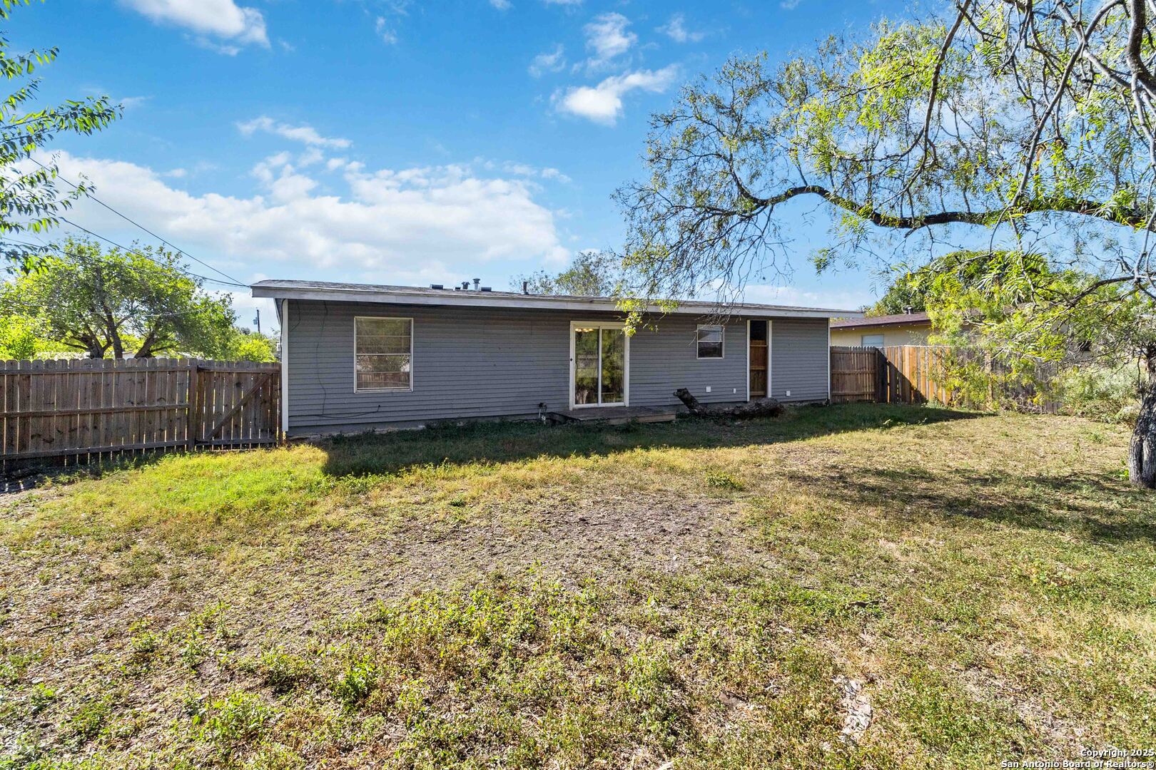 6207 Deer Valley