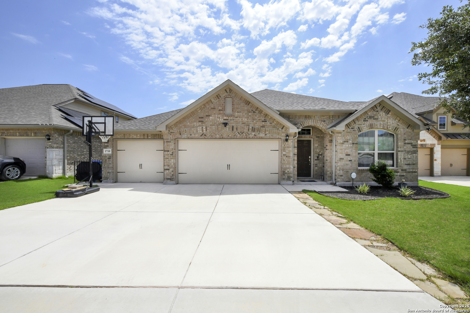 1710 Briar Spring