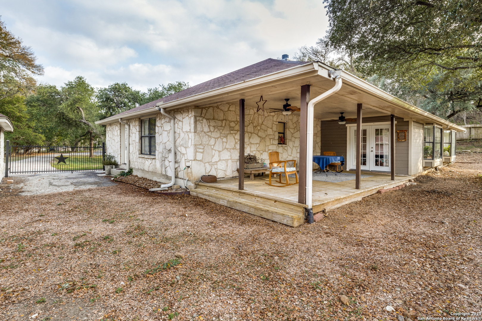 104 Whippoorwill Ct