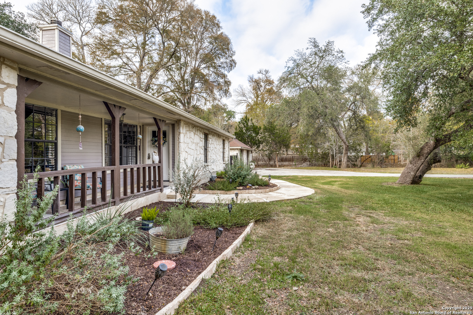 104 Whippoorwill Ct
