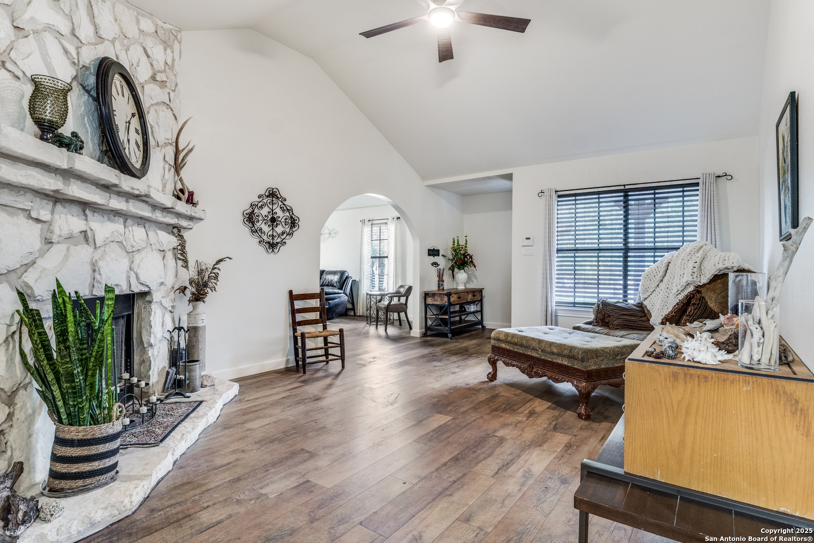104 Whippoorwill Ct