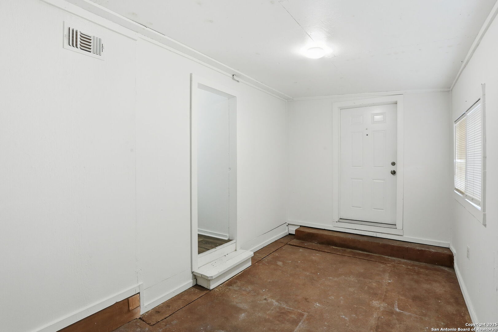 105 Dewitt