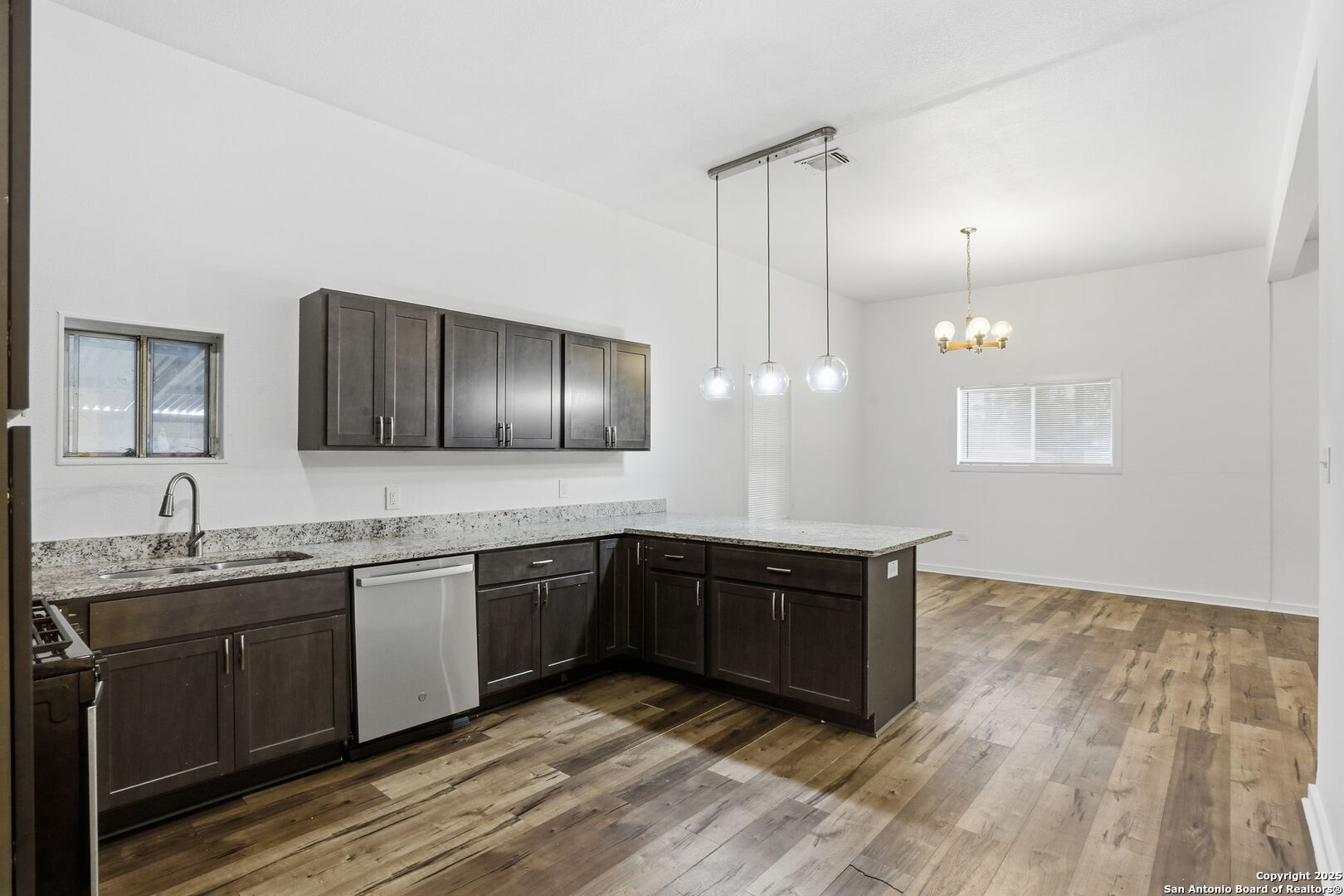 105 Dewitt