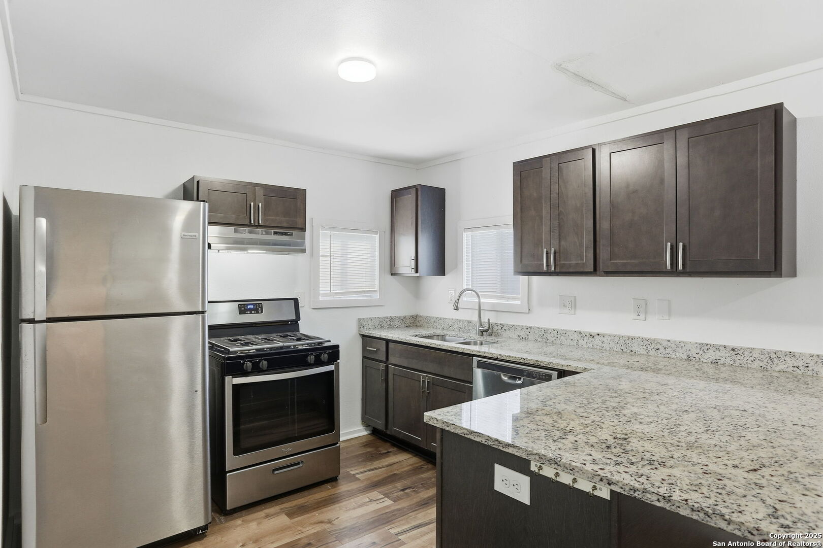 105 Dewitt