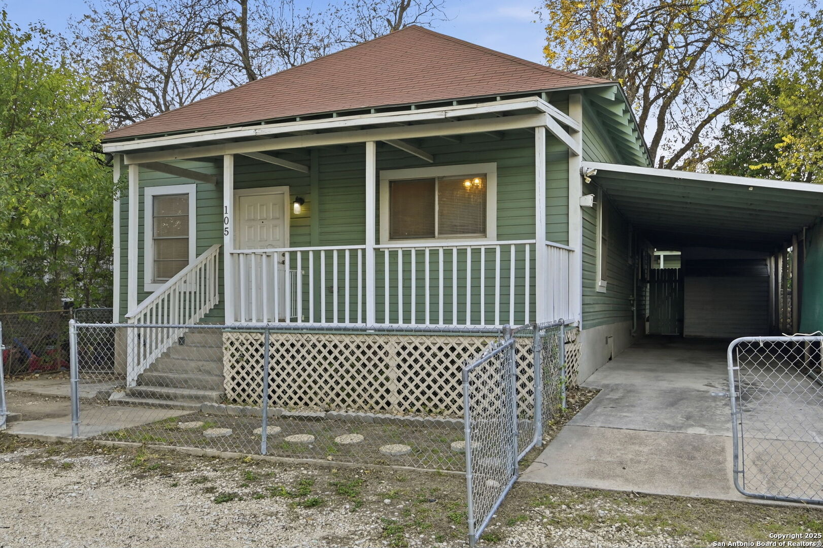 105 Dewitt