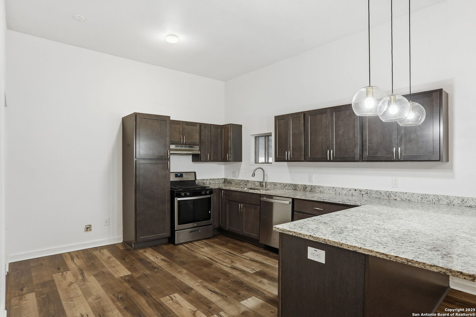 105 Dewitt