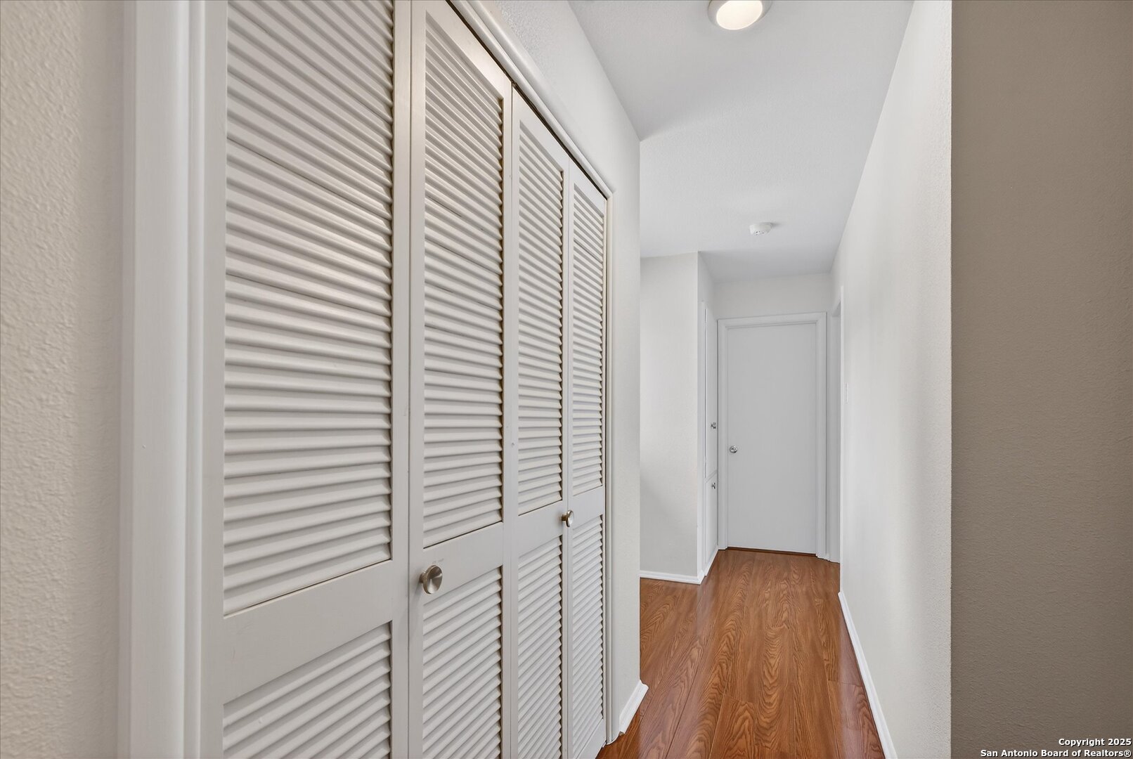 9707 La Rue