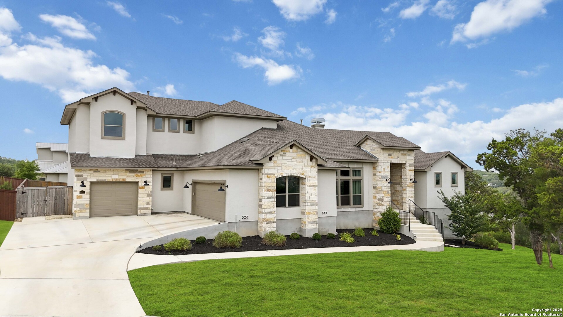 1512 Aubrey Point