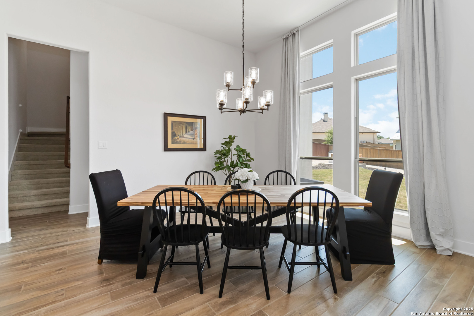 1512 Aubrey Point