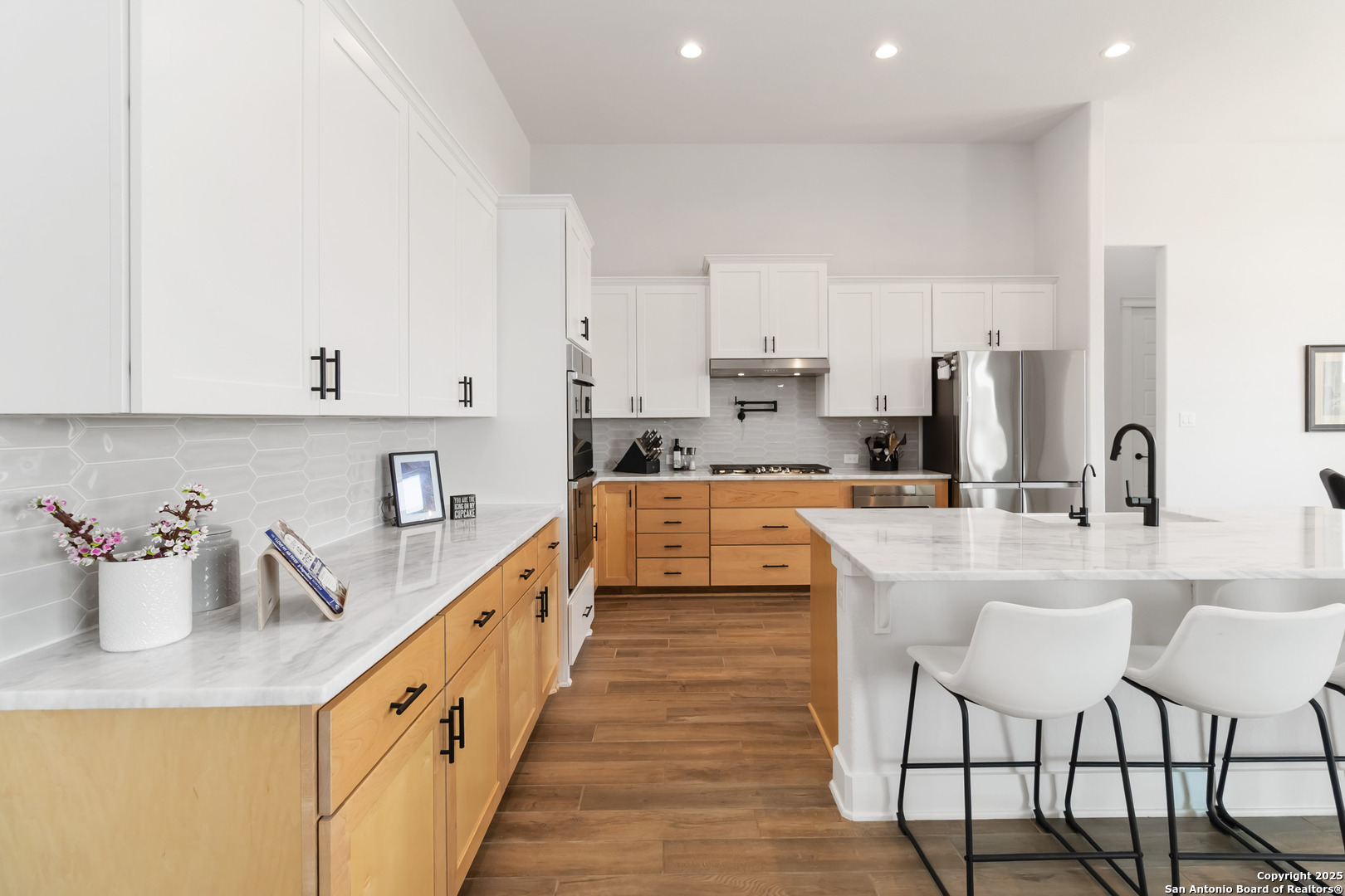 1512 Aubrey Point