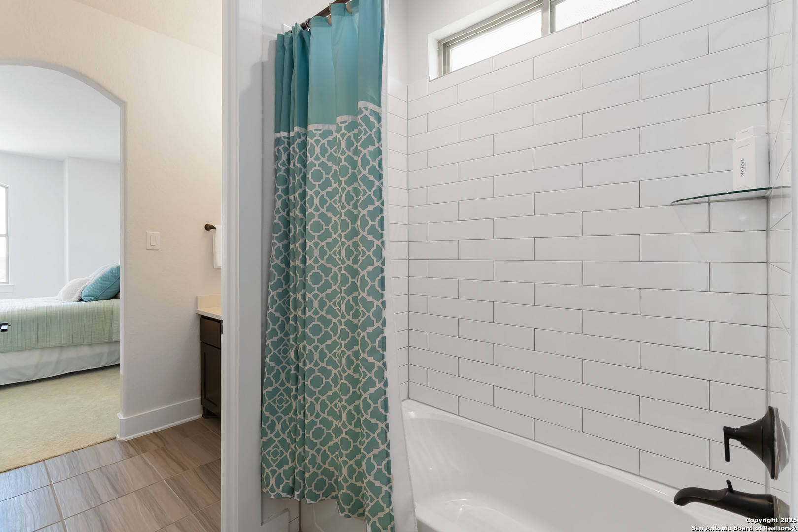 1512 Aubrey Point