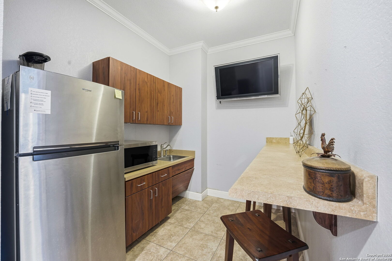 15303 Huebner Unit: 3