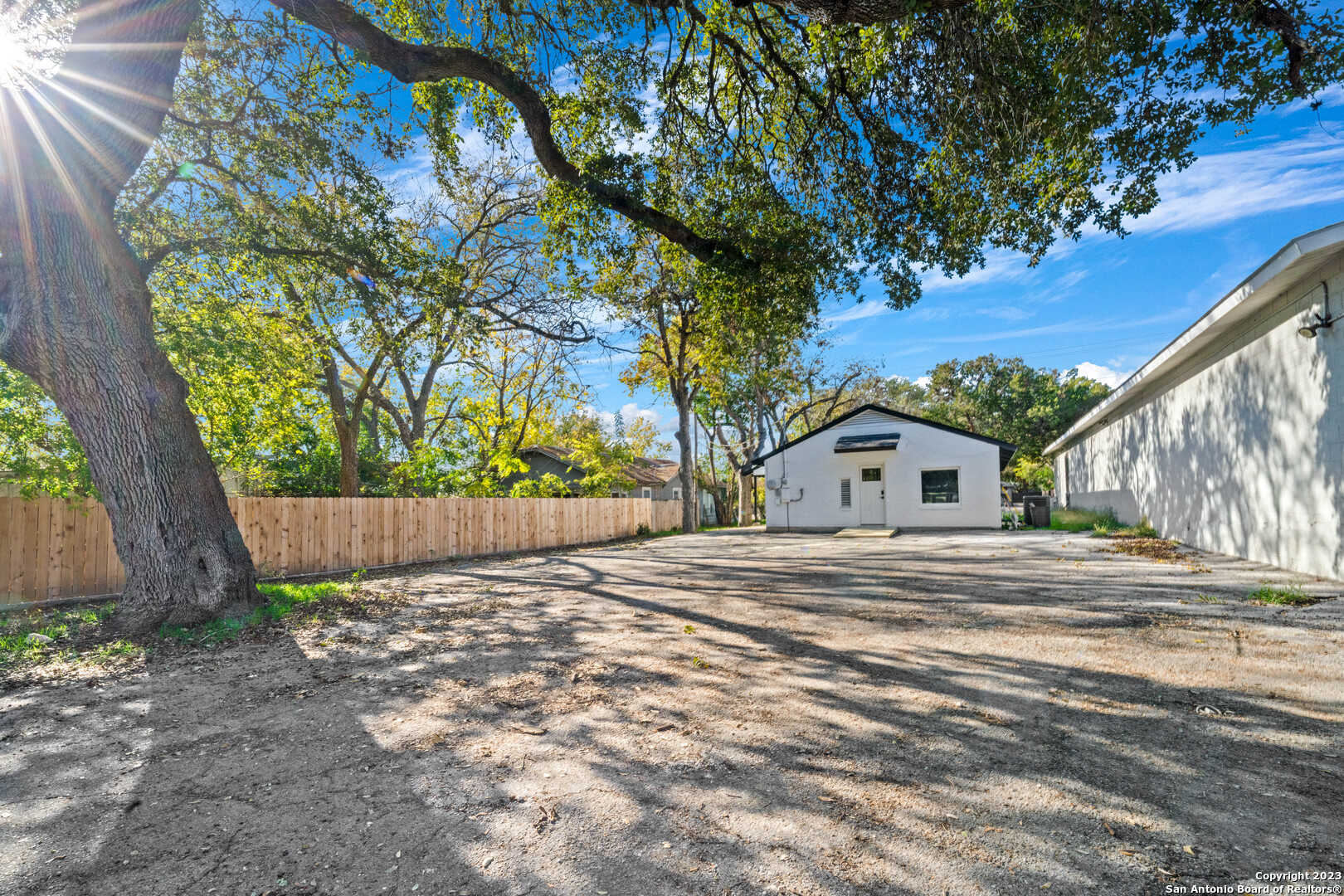 532 N Union Ave
