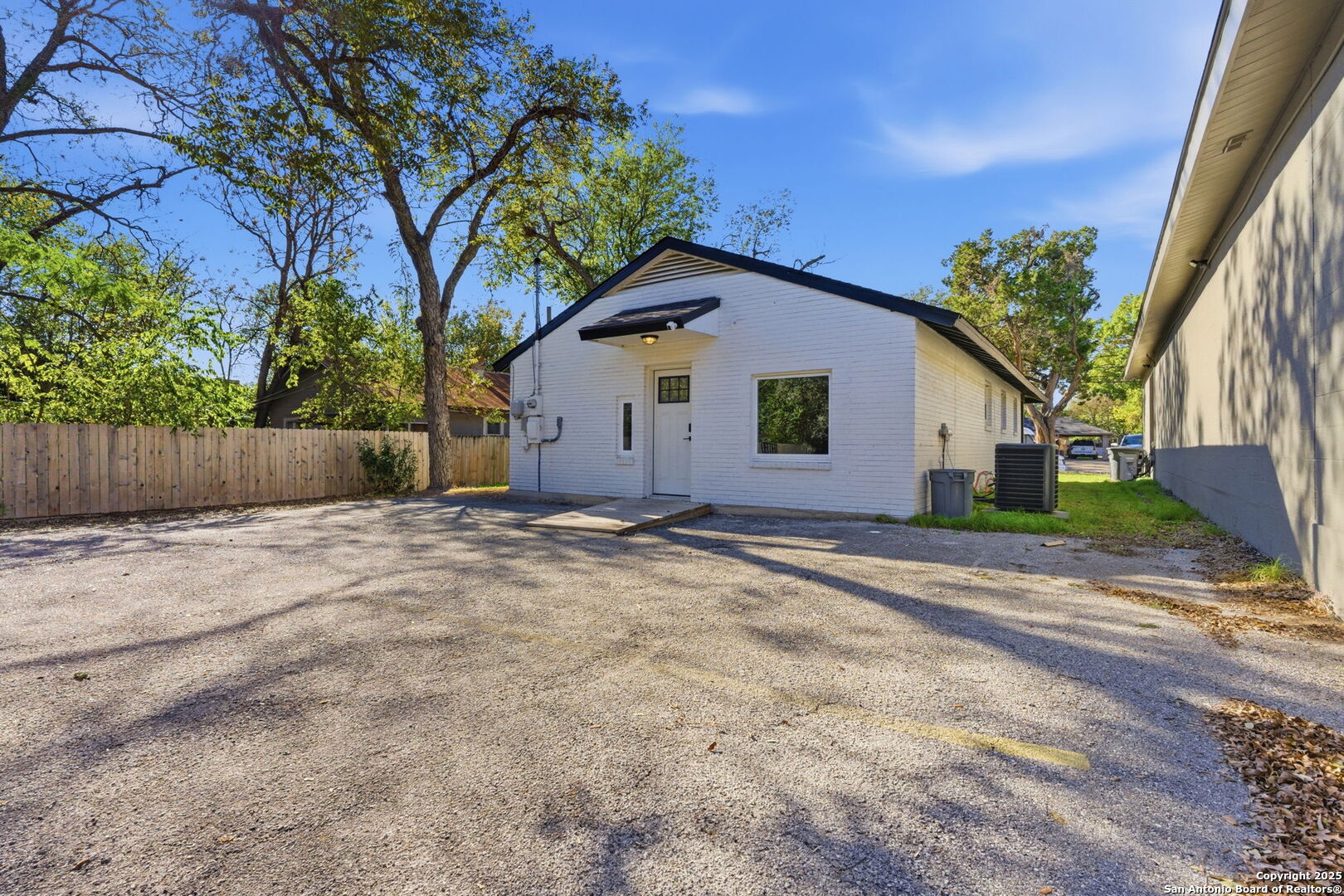 532 N Union Ave