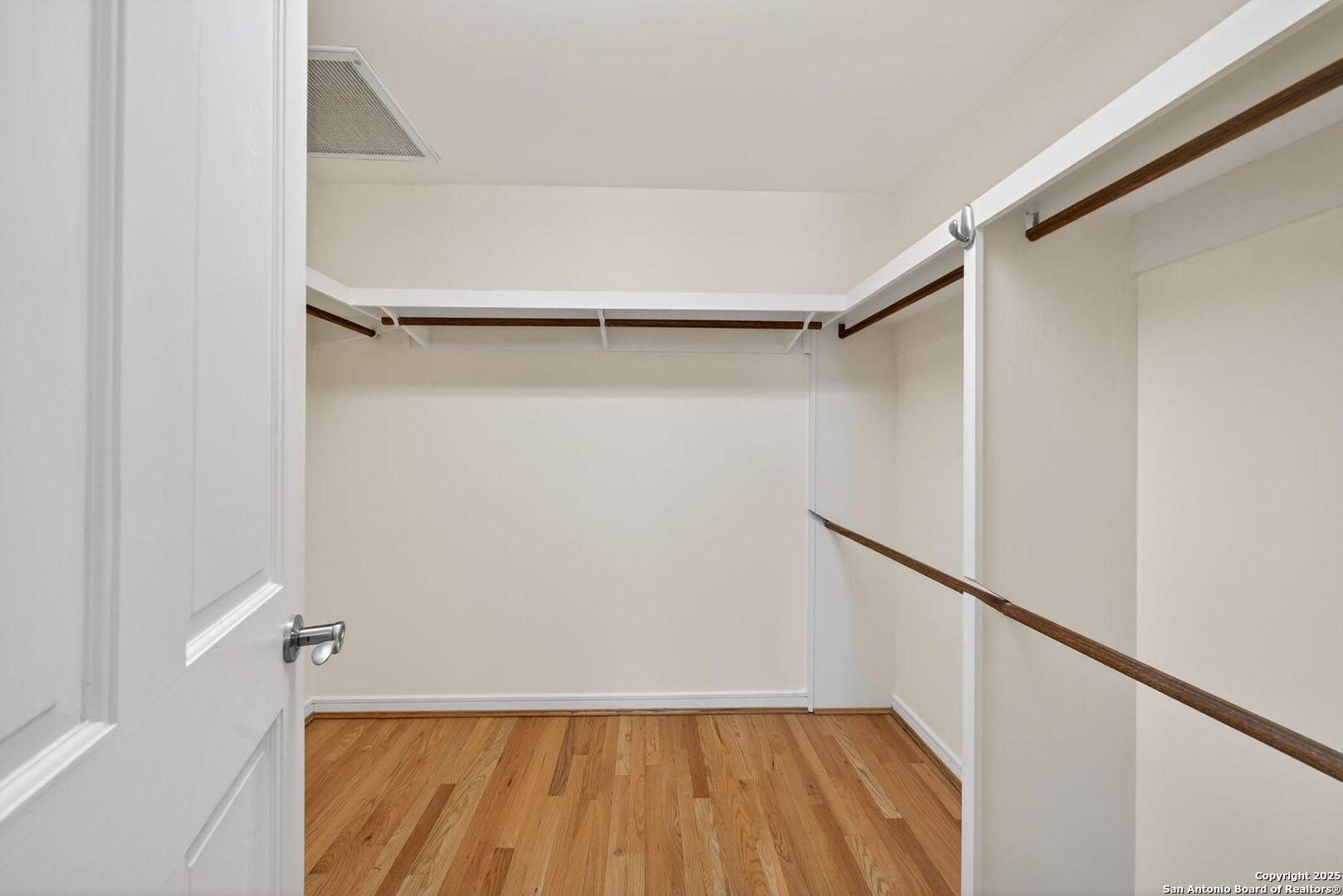 200 Patterson Unit: APT 210