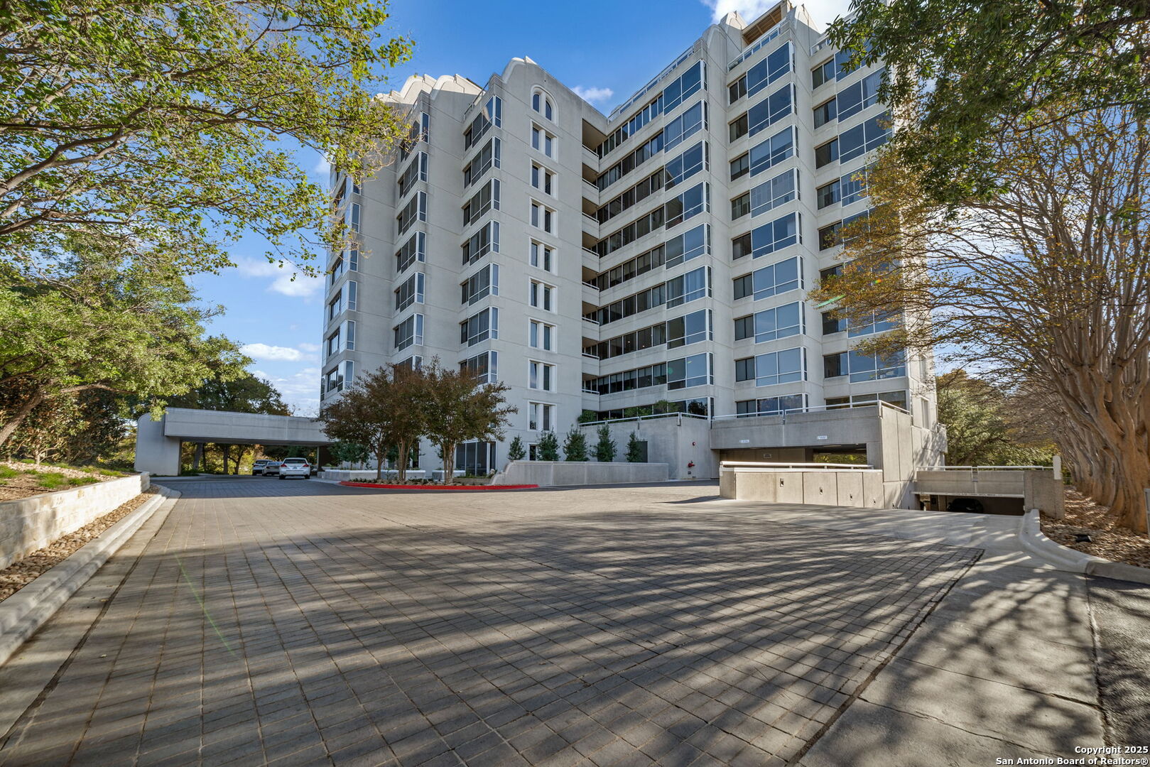 200 Patterson Unit: APT 210