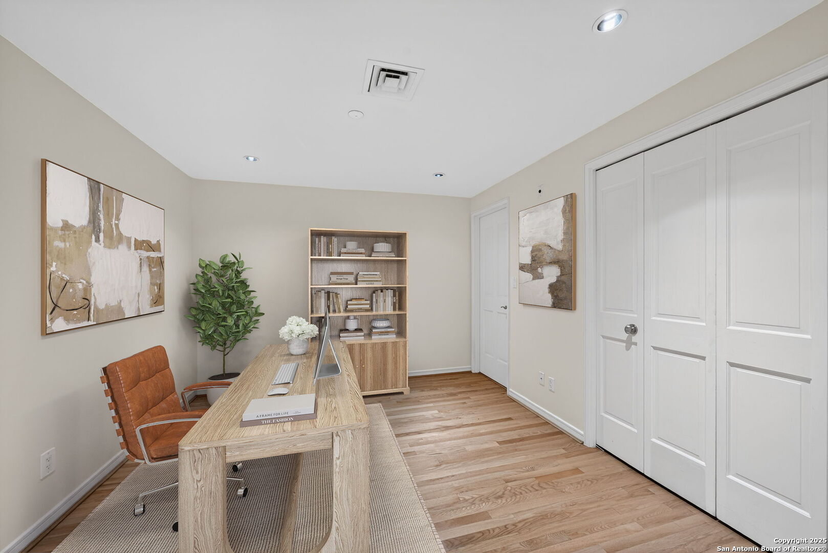 200 Patterson Unit: APT 210