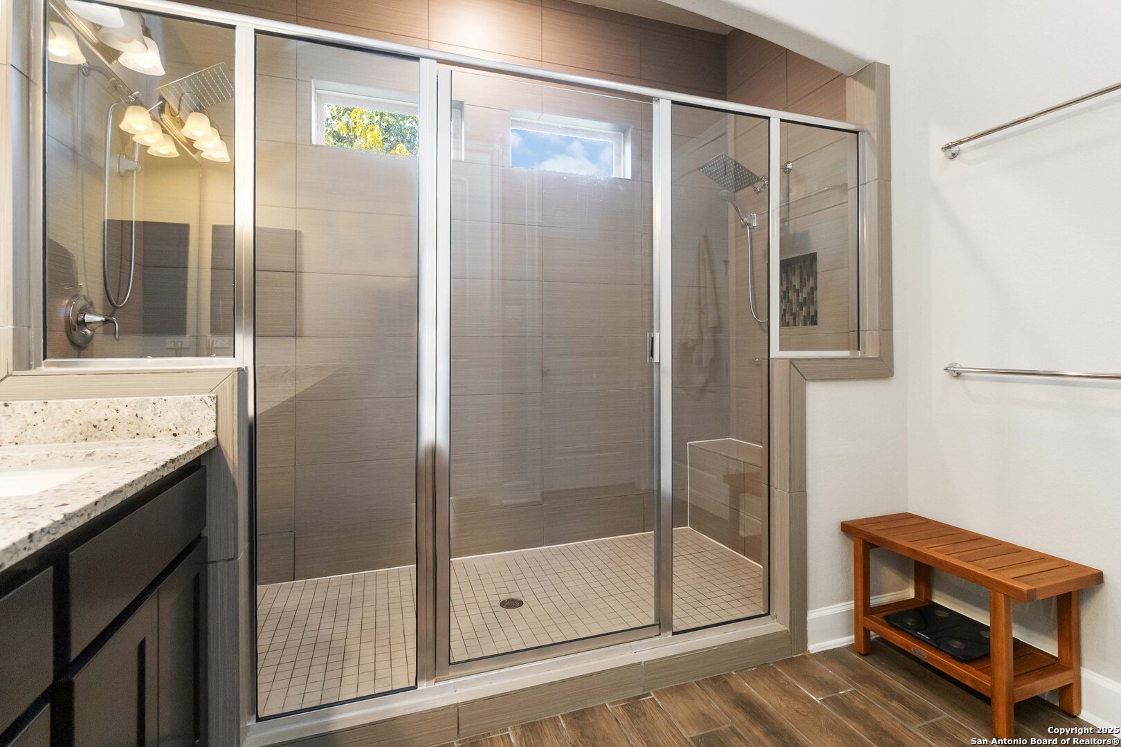 16522 Glen Eve Path