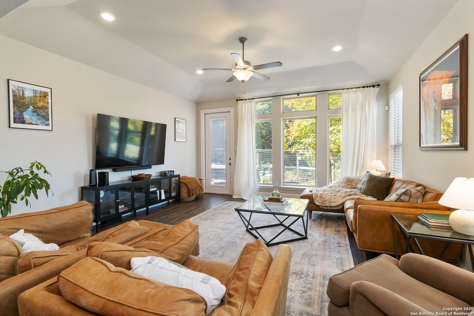 16522 Glen Eve Path