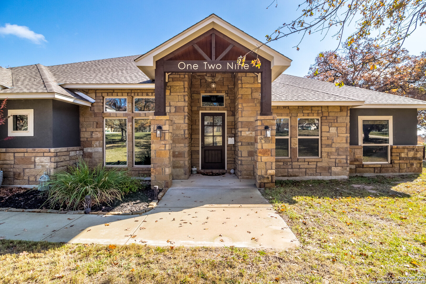 129 Crescent Ridge