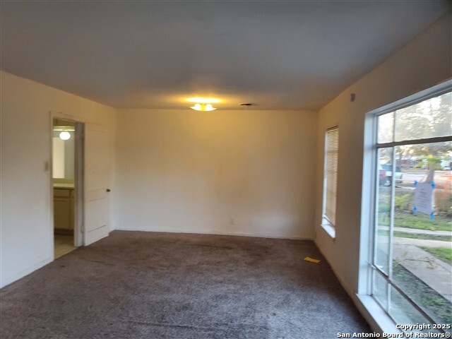 384 Longview