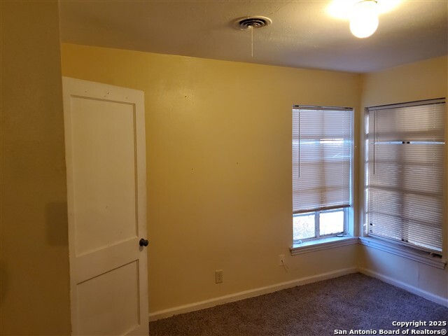 384 Longview