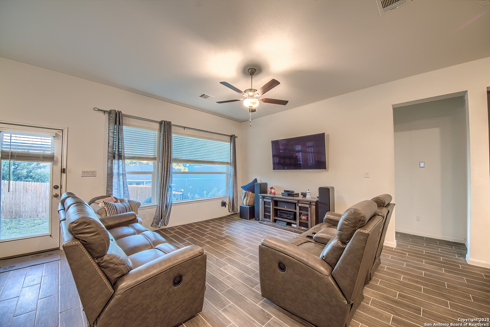 6037 Cerulean Ln