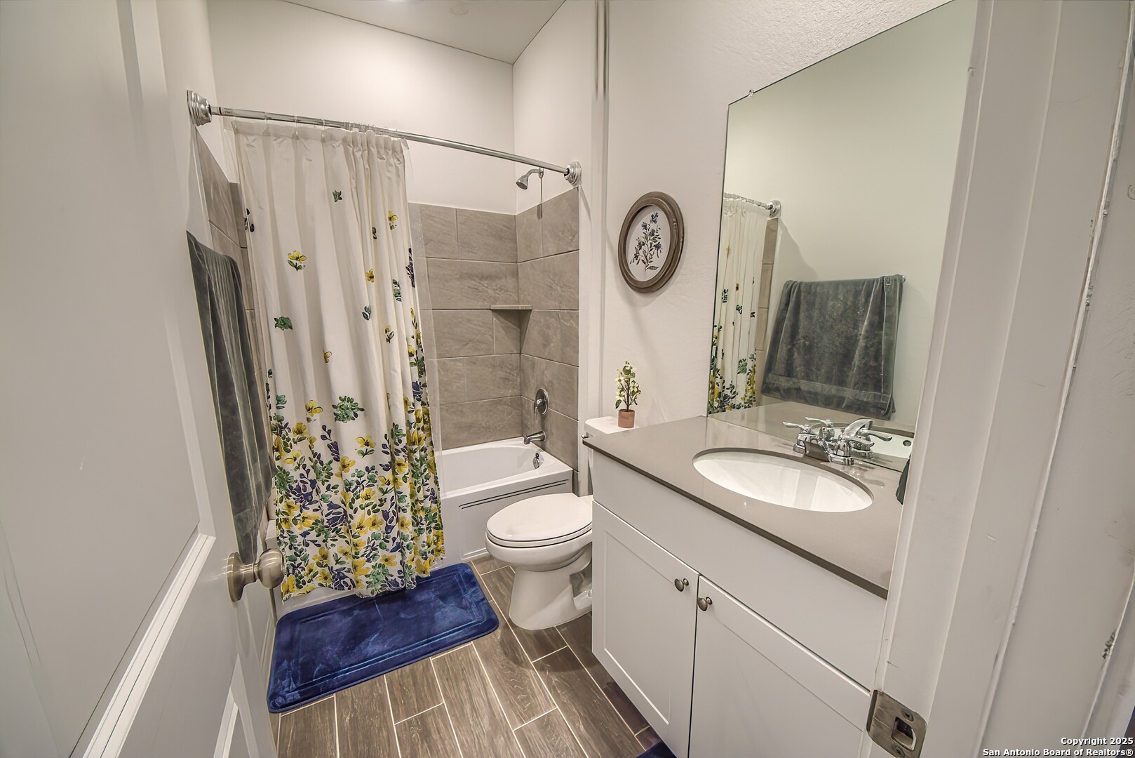 6037 Cerulean Ln