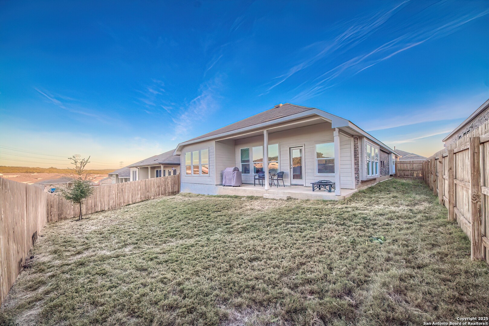 6037 Cerulean Ln