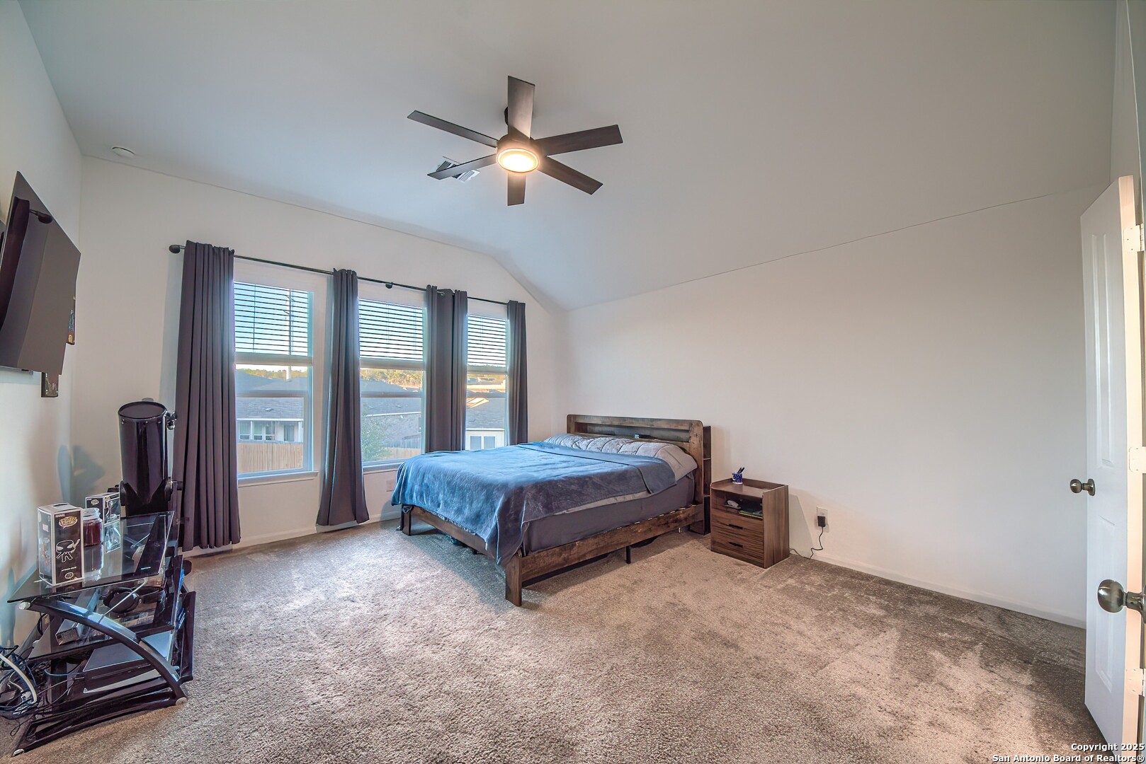 6037 Cerulean Ln