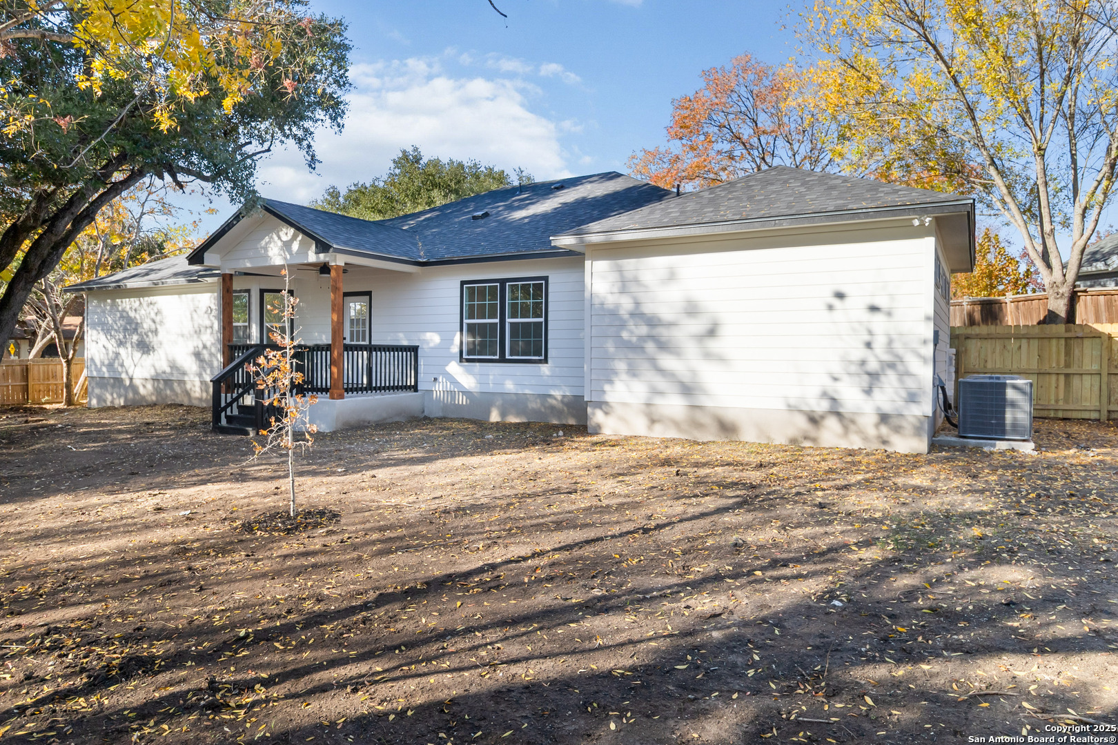 4606 Oak Climb